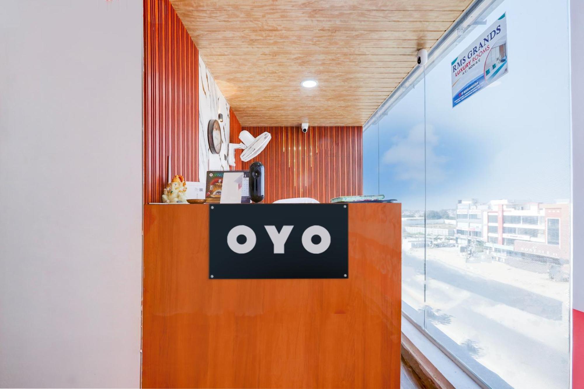 Hotel O Rms Grand Patancheru Kültér fotó
